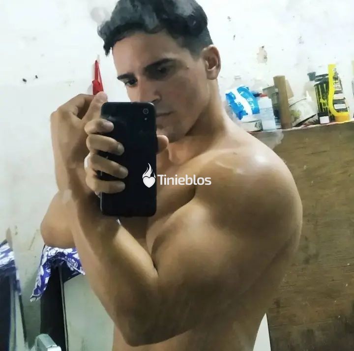 chico-scort-y-masajista-cubano-a-su-disposicion